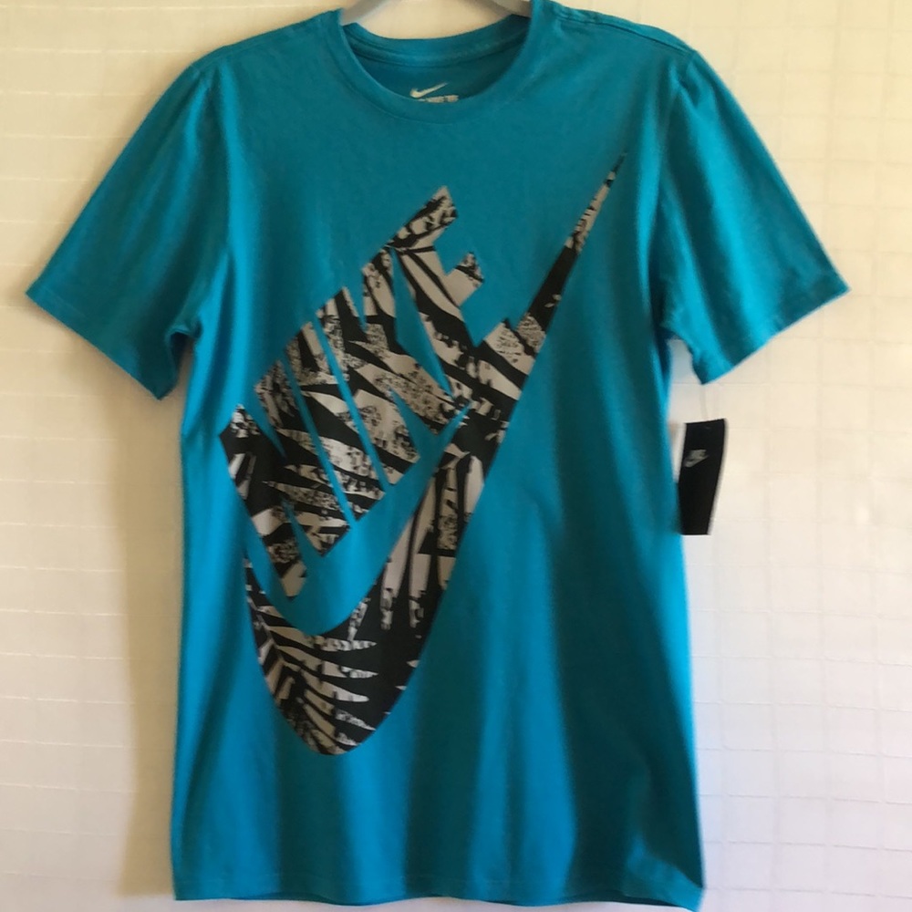 Nike T-shirt